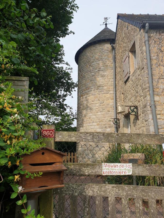 Moulin De La Bretonniere - Omaha Beach Aignerville エクステリア 写真