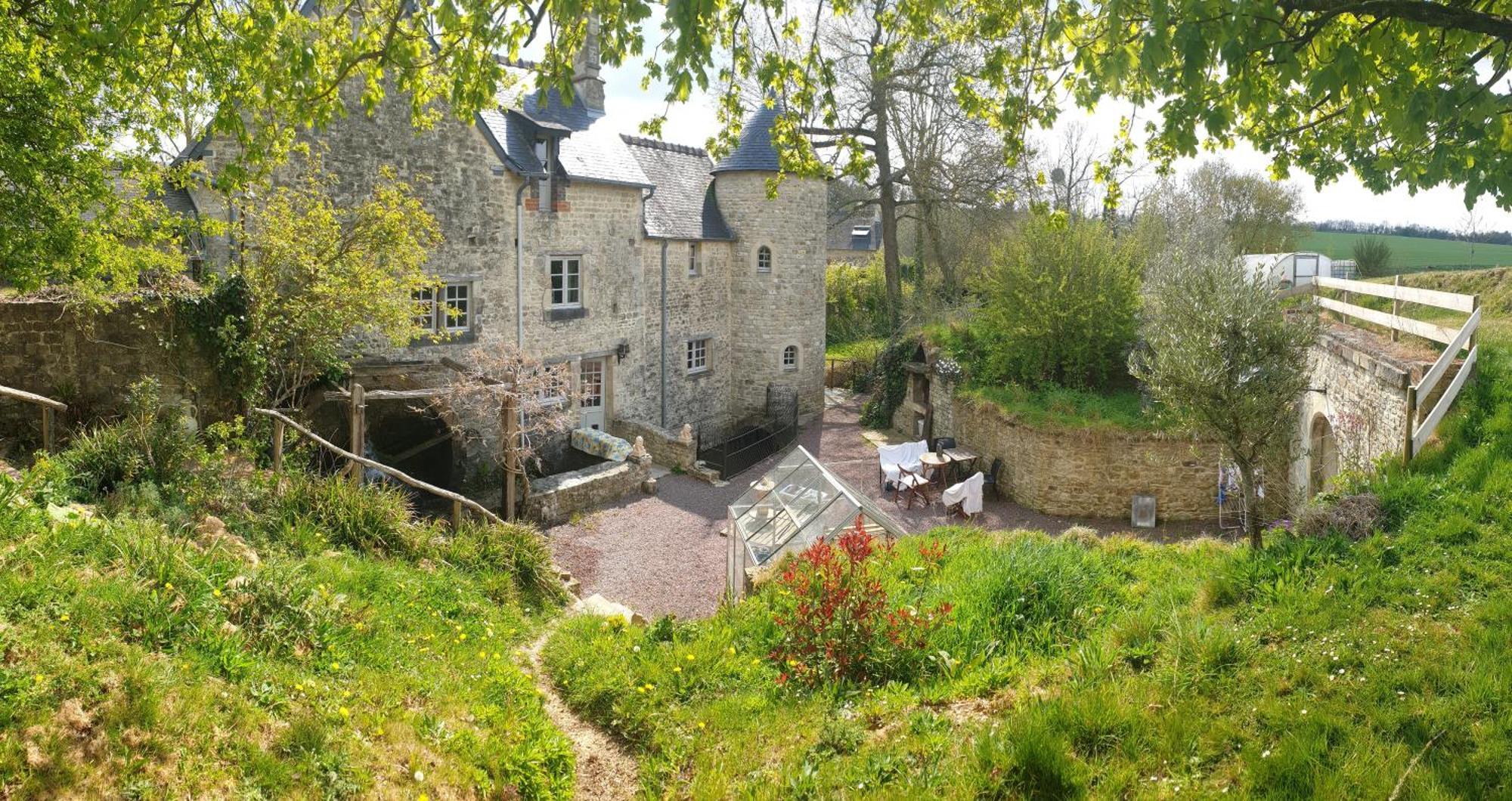 Moulin De La Bretonniere - Omaha Beach Aignerville エクステリア 写真